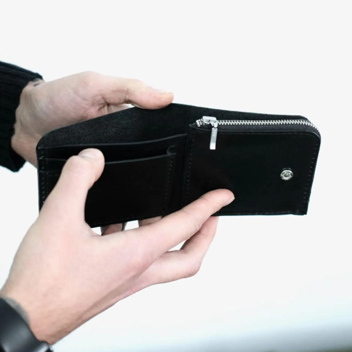 Handmade Leather Zip Wallet